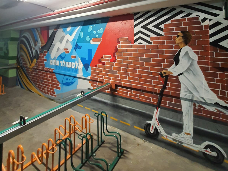 ציורי גרפיטי, אורבנסטייל, ציורי קיר,ציורי קיר לעסקים, גרפיטי, גרפיטי ישראל, גרפיטי לחברה, ציור קיר, ציור קיר לחברה, אמנות על קיר, אמנות רחוב, אמנות רחוב ישראל, אמן גרפיטי, אומנות גרפיטי, גרפיטי בישראל, אורבנסטייל, ציור קיר, ציורי קיר, גרפיטי, גרפיטי תל אביב, ציור על בניין, גרפיטי על בניין, graffiti tel aviv, street art tel aviv, mural tel aviv, painting tel aviv, tel aviv, artist tel aviv, street art artist, urbanstyle