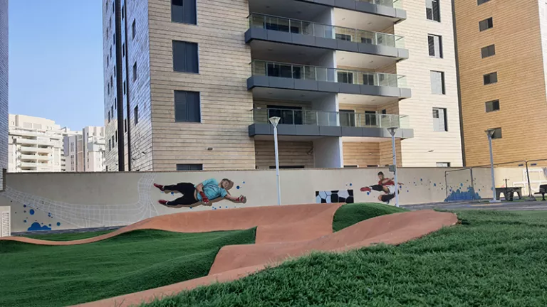 ציורי גרפיטי, אורבנסטייל, ציורי קיר,ציורי קיר לעסקים, גרפיטי, גרפיטי ישראל, גרפיטי לחברה, ציור קיר, ציור קיר לחברה, אמנות על קיר, אמנות רחוב, אמנות רחוב ישראל, אמן גרפיטי, אומנות גרפיטי, גרפיטי בישראל, אורבנסטייל, ציור קיר, ציורי קיר, גרפיטי, גרפיטי תל אביב, ציור על בניין, גרפיטי על בניין, graffiti tel aviv, street art tel aviv, mural tel aviv, painting tel aviv, tel aviv, artist tel aviv, street art artist, urbanstyle