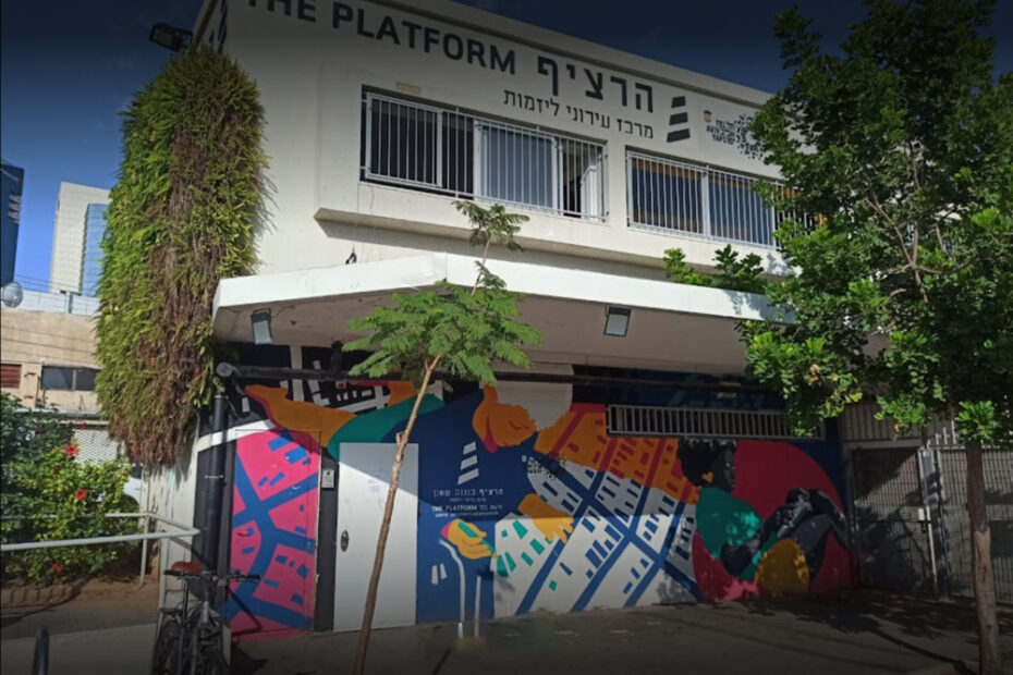 ציורי גרפיטי, אורבנסטייל, ציורי קיר,ציורי קיר לעסקים, גרפיטי, גרפיטי ישראל, גרפיטי לחברה, ציור קיר, ציור קיר לחברה, אמנות על קיר, אמנות רחוב, אמנות רחוב ישראל, אמן גרפיטי, אומנות גרפיטי, גרפיטי בישראל, אורבנסטייל, ציור קיר, ציורי קיר, גרפיטי, גרפיטי תל אביב, ציור על בניין, גרפיטי על בניין, graffiti tel aviv, street art tel aviv, mural tel aviv, painting tel aviv, tel aviv, artist tel aviv, street art artist, urbanstyle